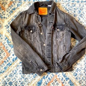 Levi’s black jean jacket